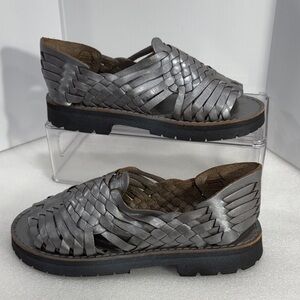 Brand W 6.5 huaraches NWOT Women's Silver Woven Sandals box‎ 21